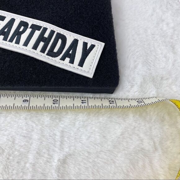 Innisfree x Heidenei Black Cosmetic Travel Bag - Picture 10 of 11